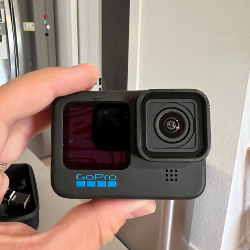 GoPro Hero 11 (Like New)